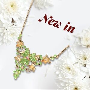 Boutique NEW - festive bling statement clover ☘️